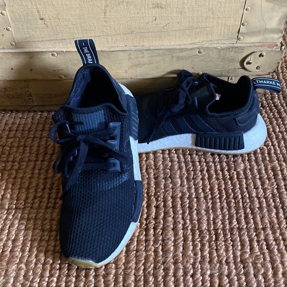 ADIDAS ORIGINALS NMD R1 BLACK TRAINERS WORKOUT SNEAKERS SHOES 5.5 MALE 7.5 WOMAN - Picture 15 of 16